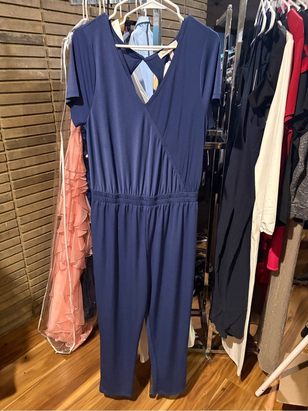 Harlow & Rose nwt large Women's Navy Short-Sleeve Jumpsuit